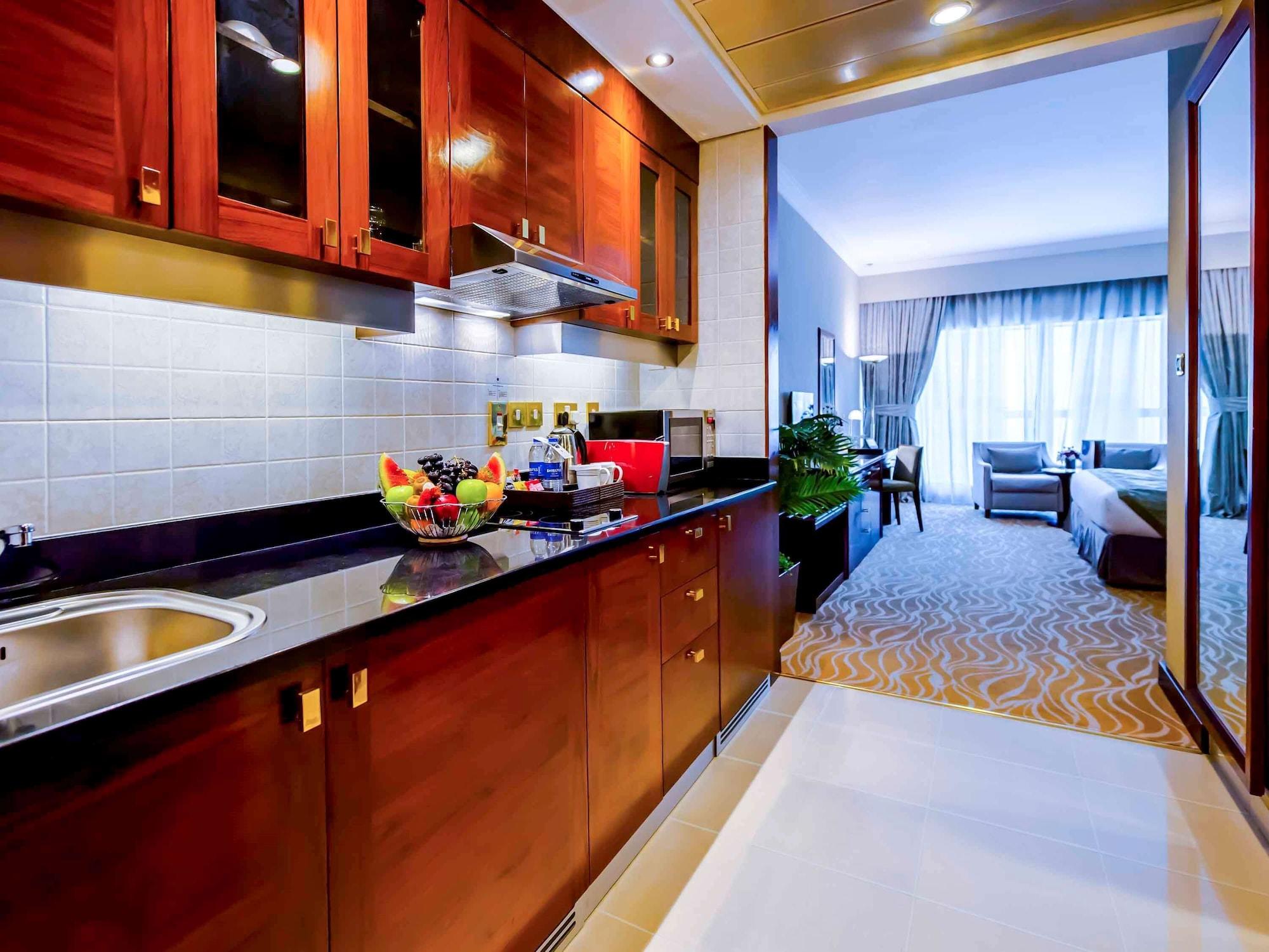 Grand Mercure Majlis Residences 5* Abu Dhabi